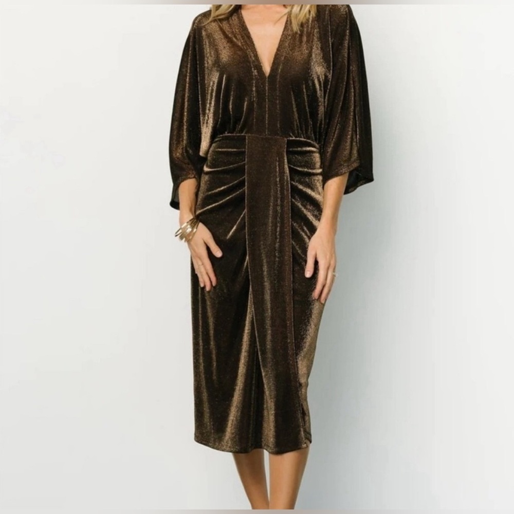 Baltic Born dress. Perfect for NYE or Winter wedding. Measurements in photos.